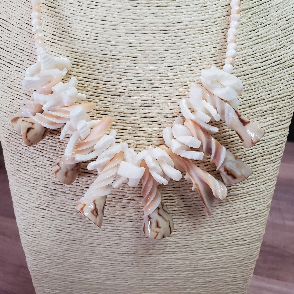 Shell necklace